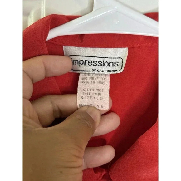 IMPRESSIONS OF CALIFORNIA Vintage Peasant Sleeve Blouse Red Satin Bling Sz 10 - Picture 4 of 9